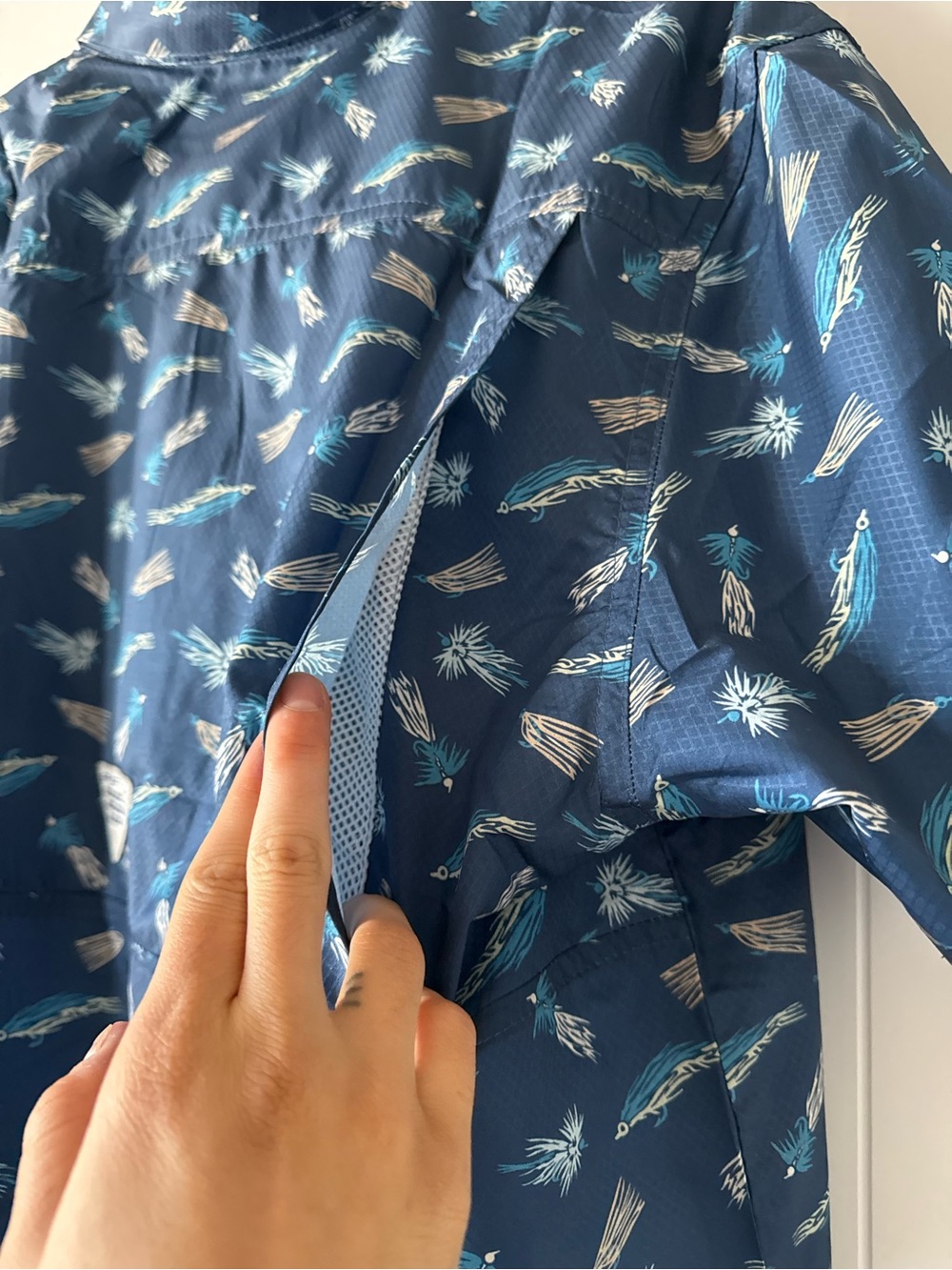 NWT Columbia Men’s Blue PFG Super Slack Tide Camp Shirt - Picture 15 of 16